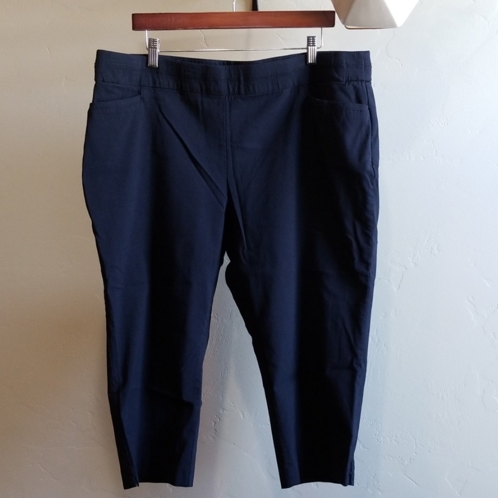 Black dressy capris